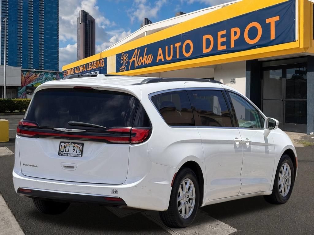Used 2022 Chrysler Pacifica Touring-L FWD image 5