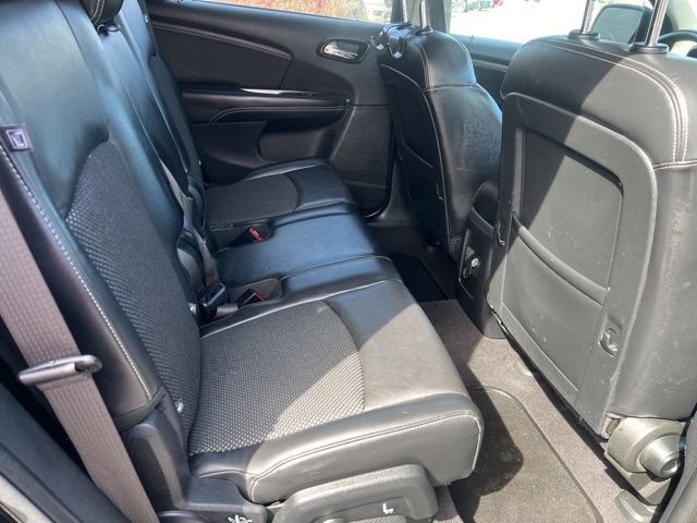 Used 2018 Dodge Journey Crossroad w/ Nav & Sun Group image 8