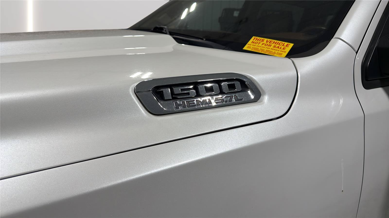 Used 2019 RAM 1500 Laramie AWD/4WD image 31