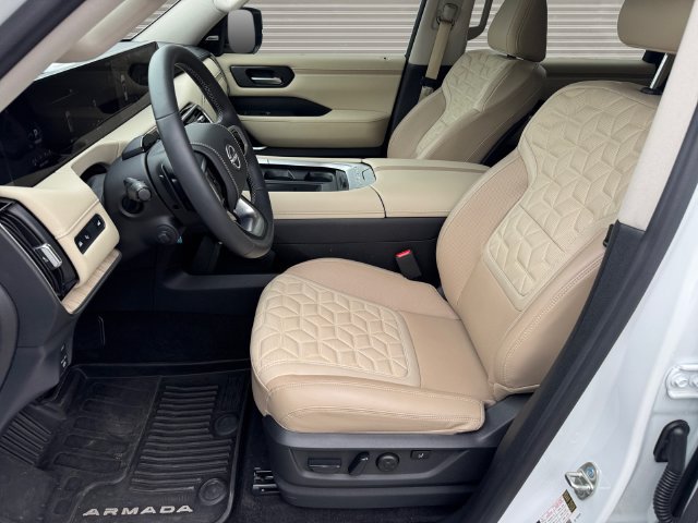 Used 2025 Nissan Armada Platinum Reserve AWD/4WD image 10