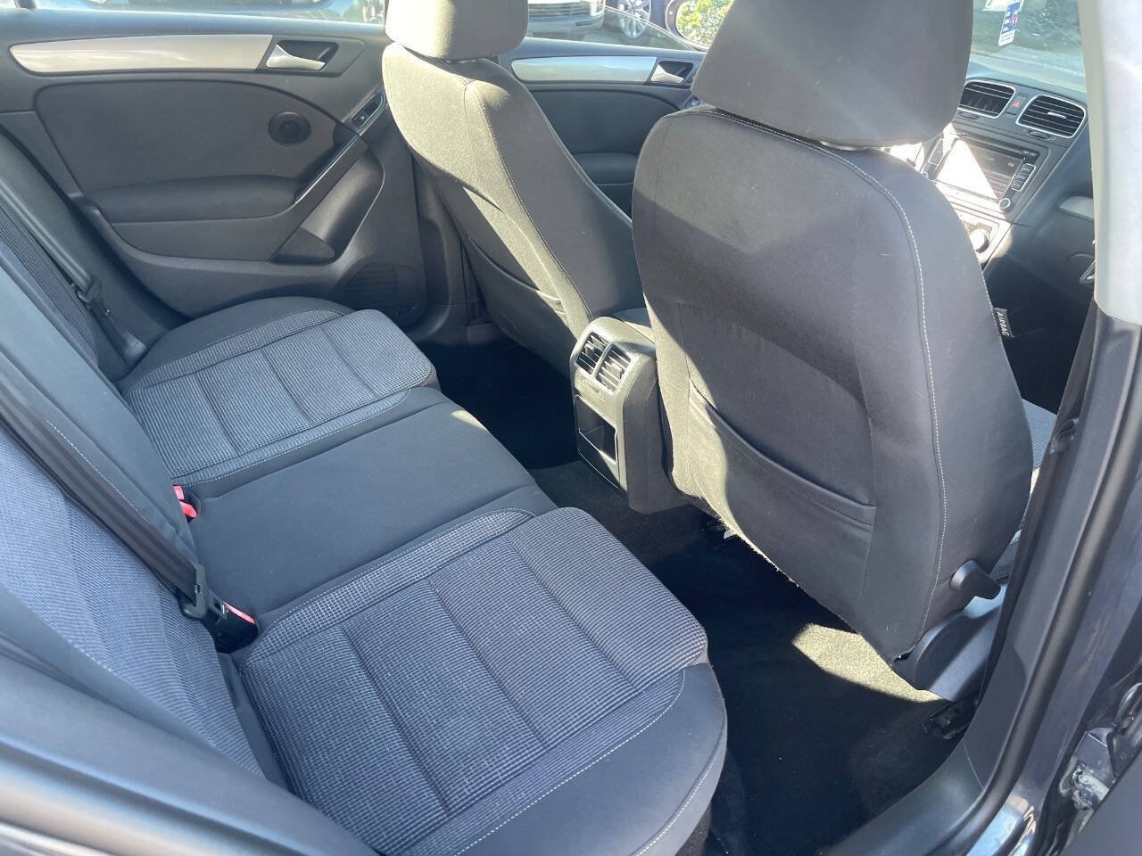 Used 2014 Volkswagen Golf TDI FWD image 24