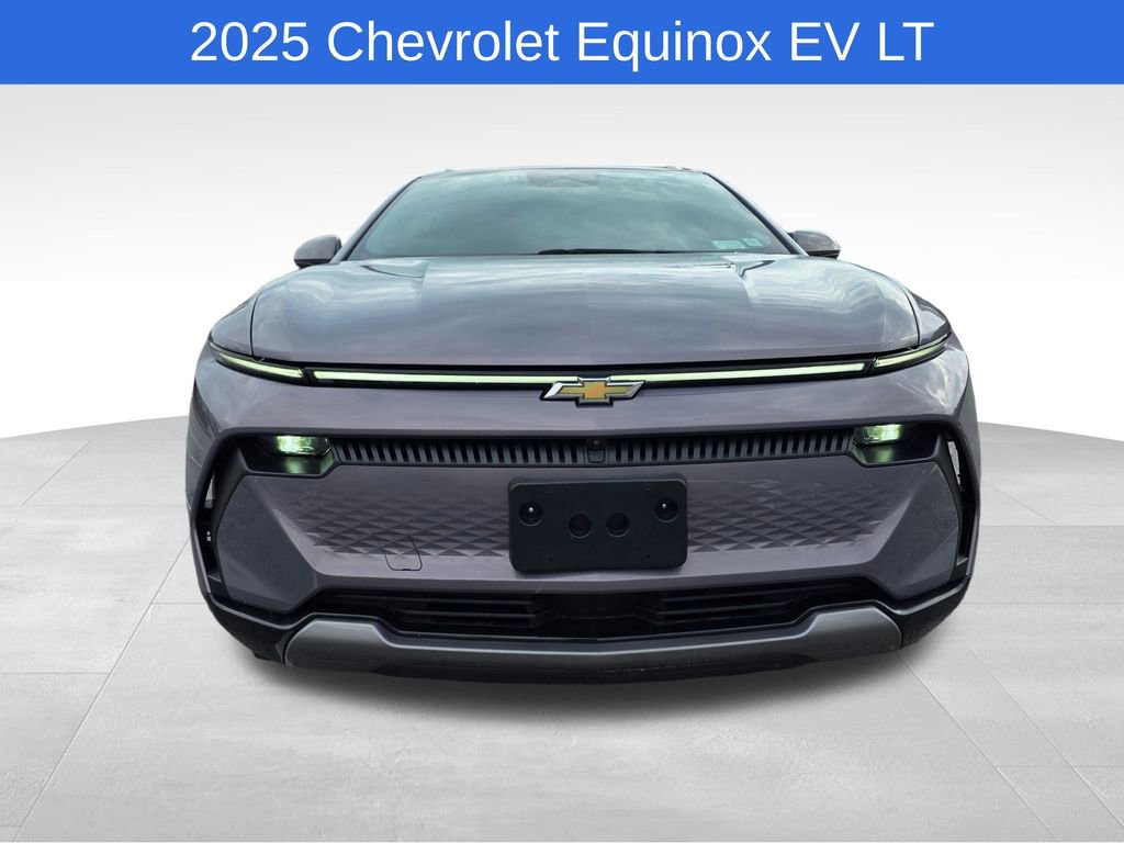 Certified 2025 Chevrolet Equinox EV LT image 9
