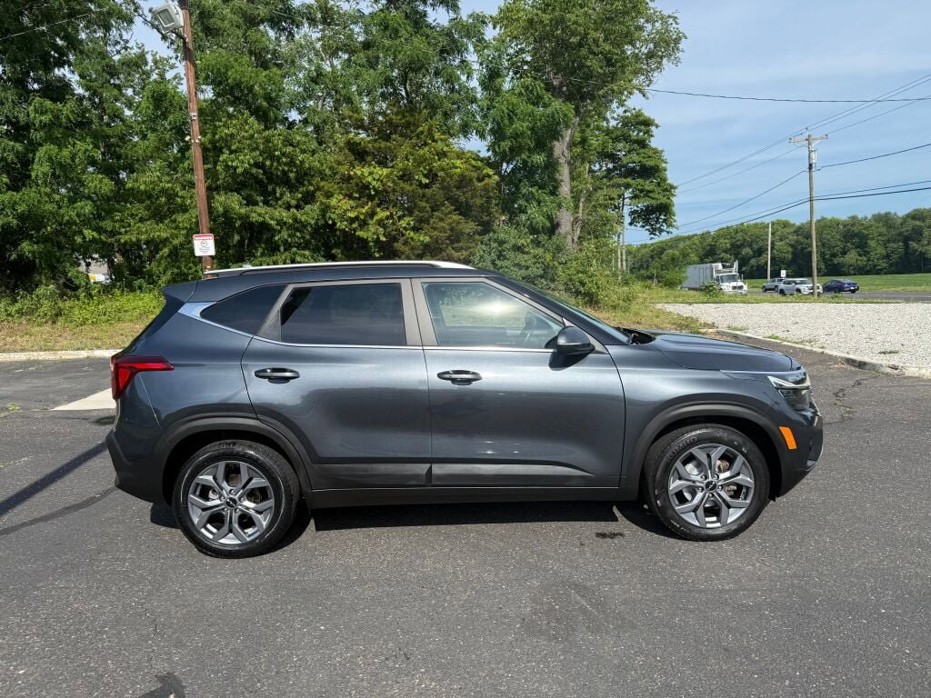 Used 2024 Kia Seltos S FWD image 8