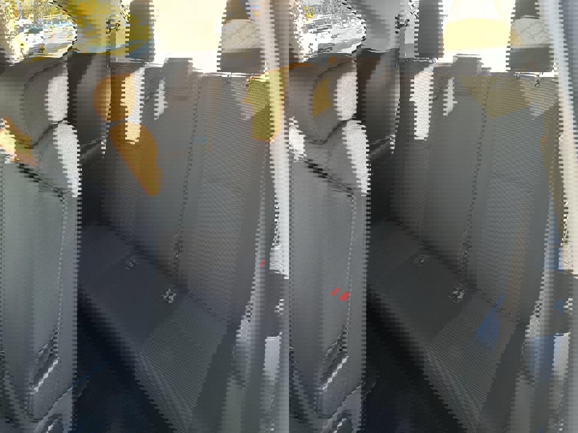 Used 2022 Toyota Highlander LE image 27