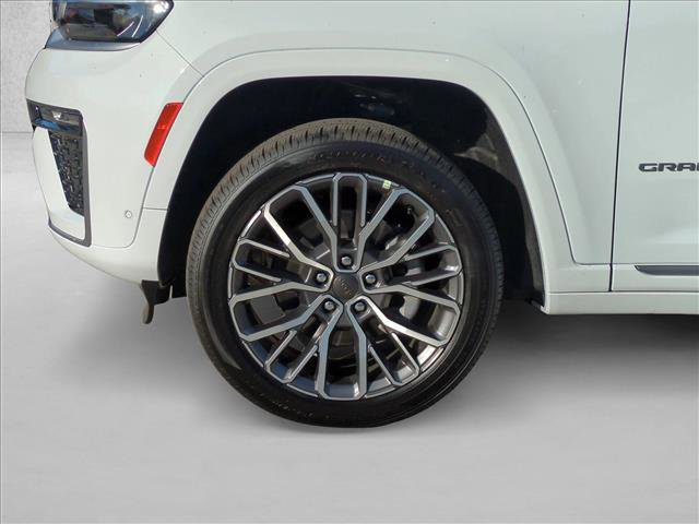 New 2026 Jeep Grand Cherokee L Summit image 10
