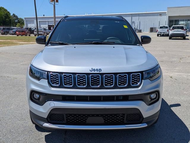 Used 2025 Jeep Compass Limited image 8