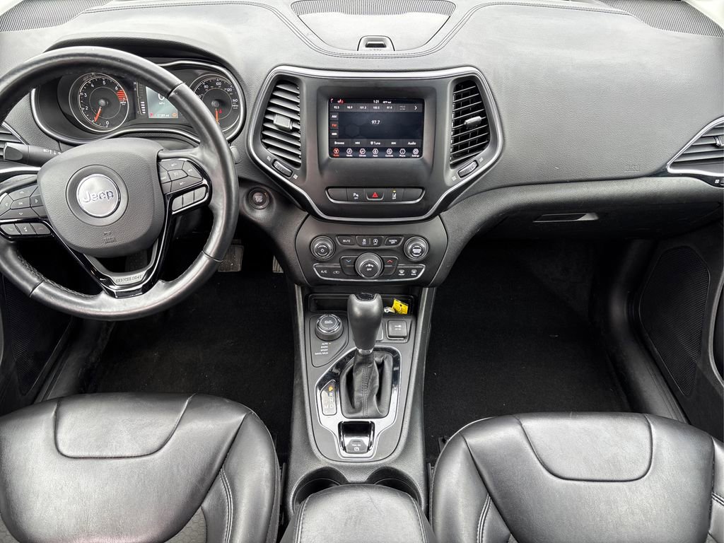 Used 2021 Jeep Cherokee Latitude Plus image 18