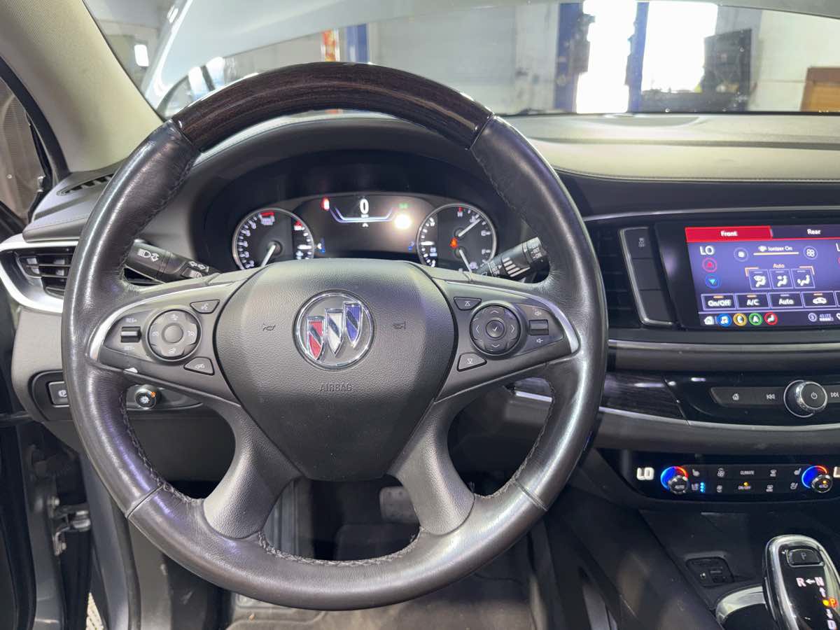 Used 2020 Buick Enclave Avenir FWD image 16
