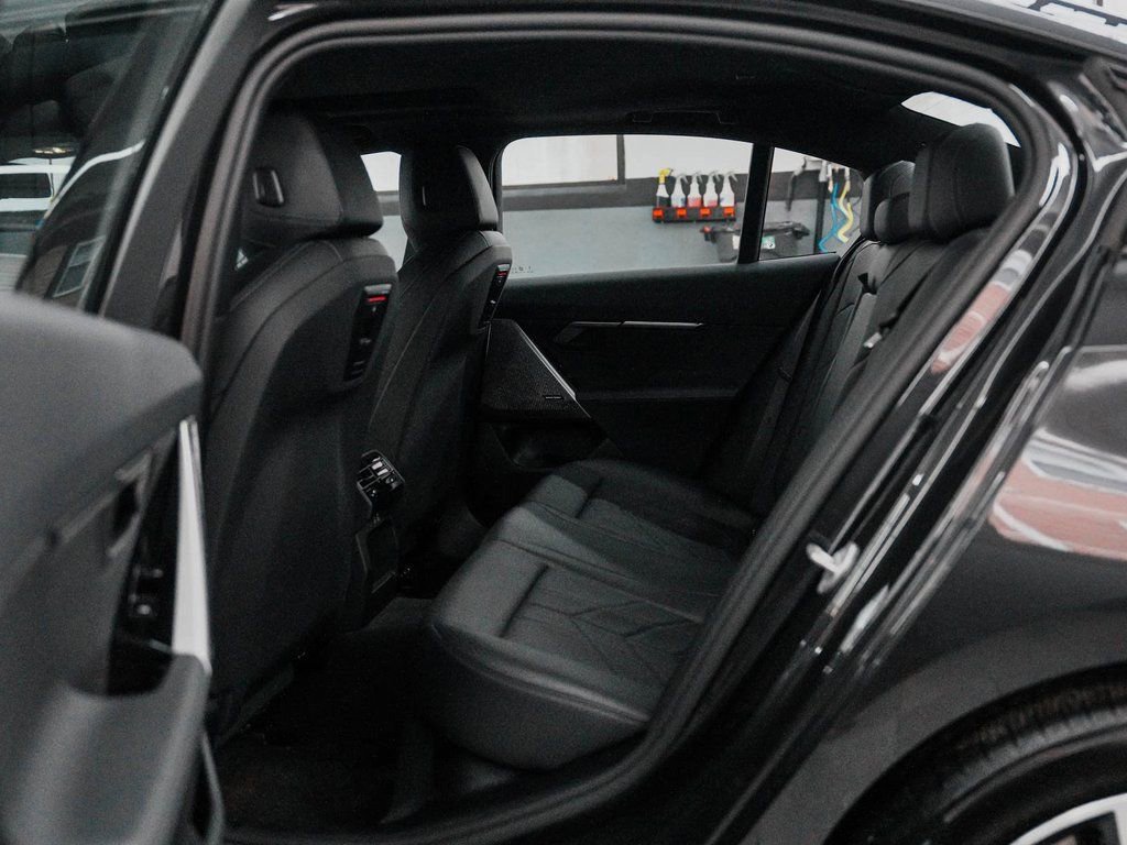 Used 2026 BMW 530i xDrive image 30