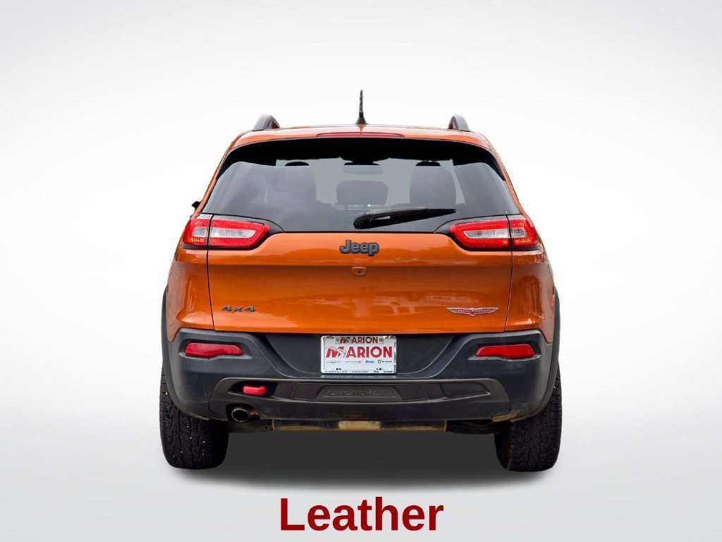 Used 2016 Jeep Cherokee Trailhawk w/ Cold Weather Group AWD/4WD image 17