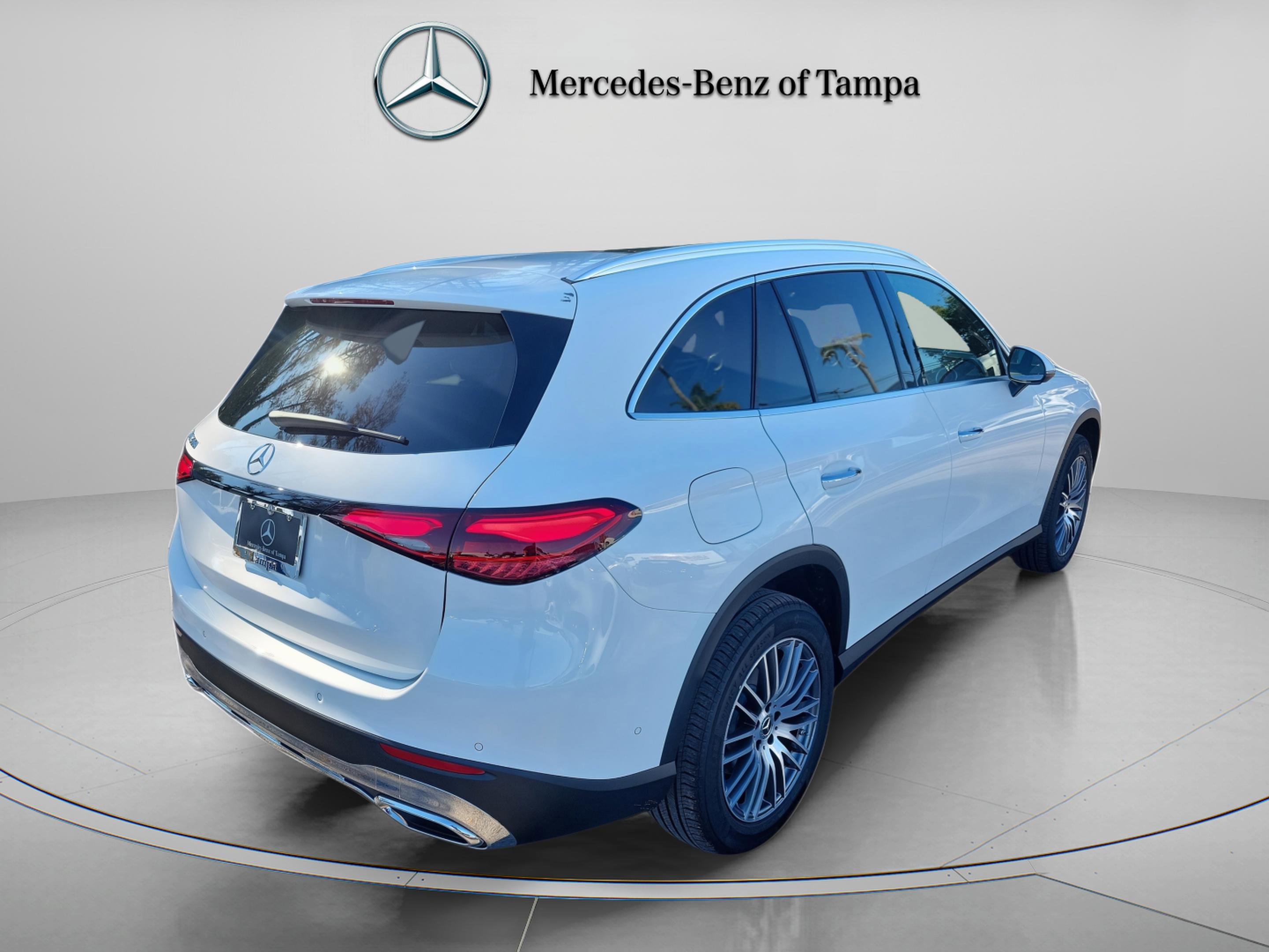 Certified 2026 Mercedes-Benz GLC 300 image 4