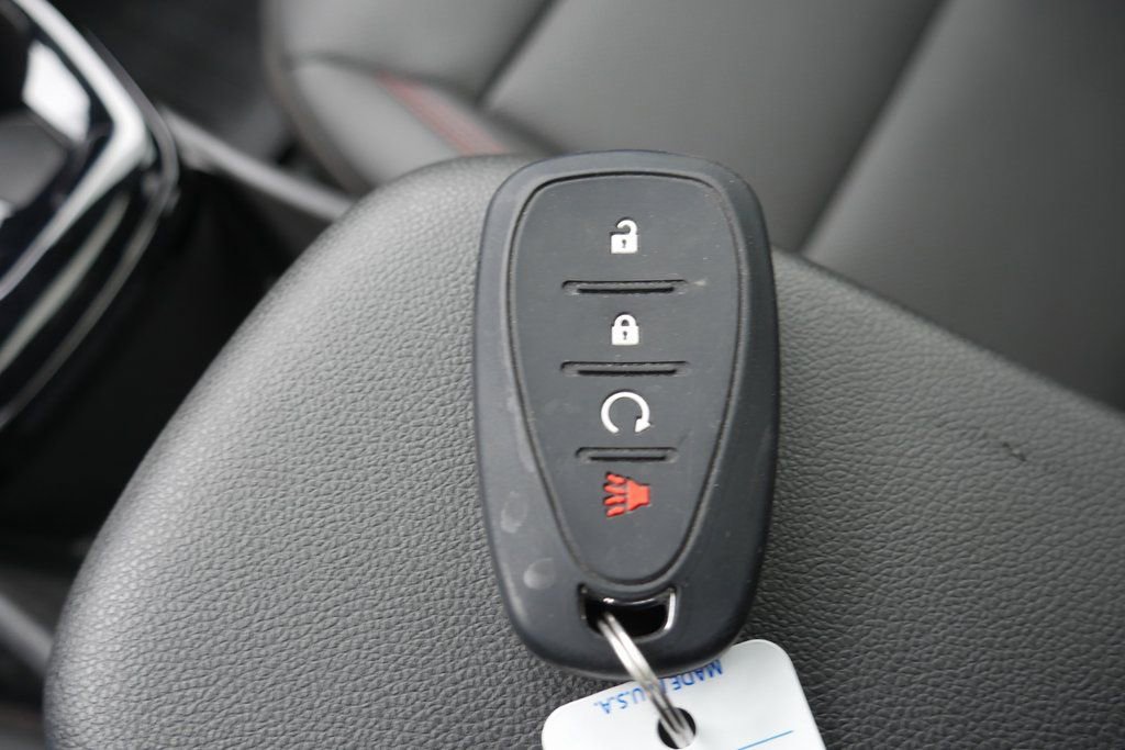 Used 2025 Chevrolet Trax RS w/ Sunroof Package image 20