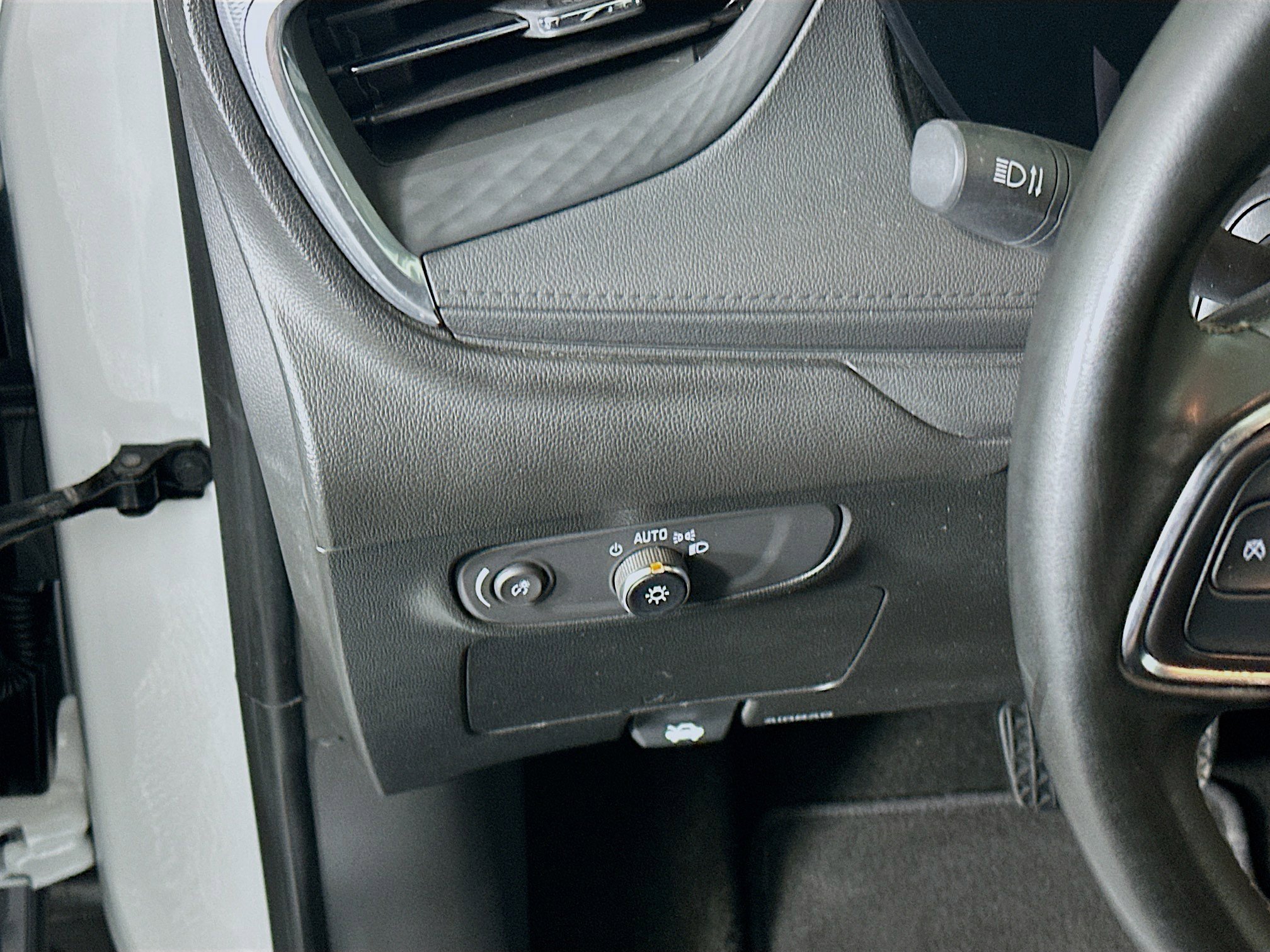 Used 2024 Buick Encore GX Preferred image 17