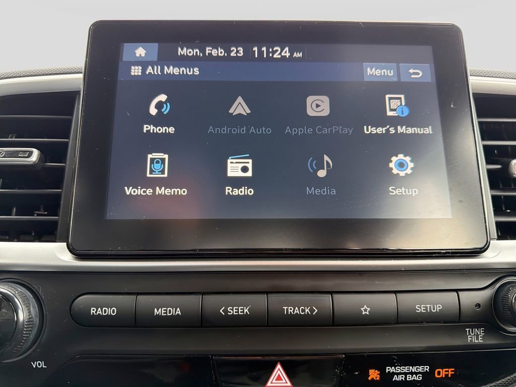 Certified 2022 Hyundai Venue SEL image 25