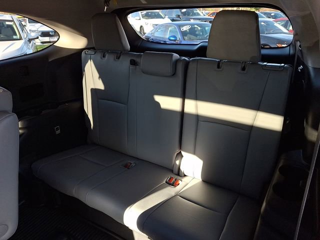Used 2023 Toyota Highlander XLE image 11