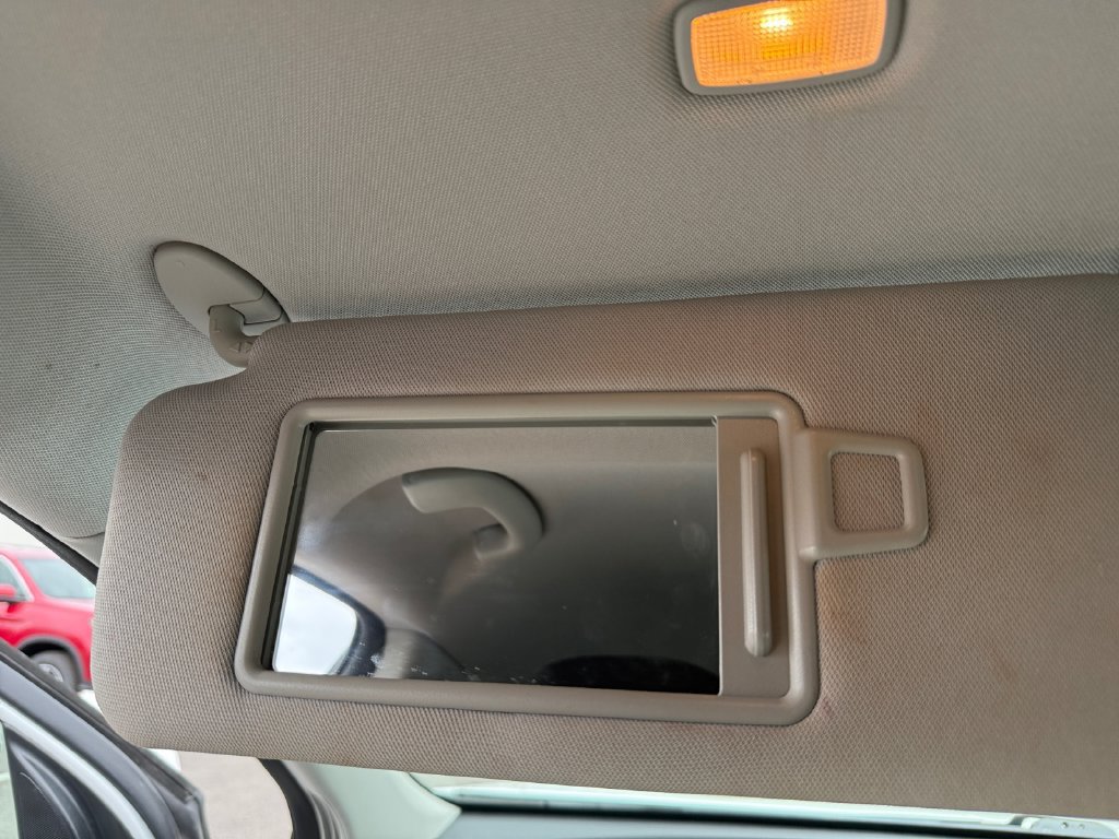 Used 2020 Kia Sorento L FWD image 35