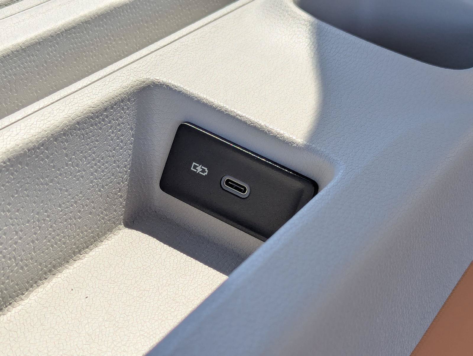 New 2025 Volkswagen ID. Buzz Pro S Plus AWD/4WD image 37