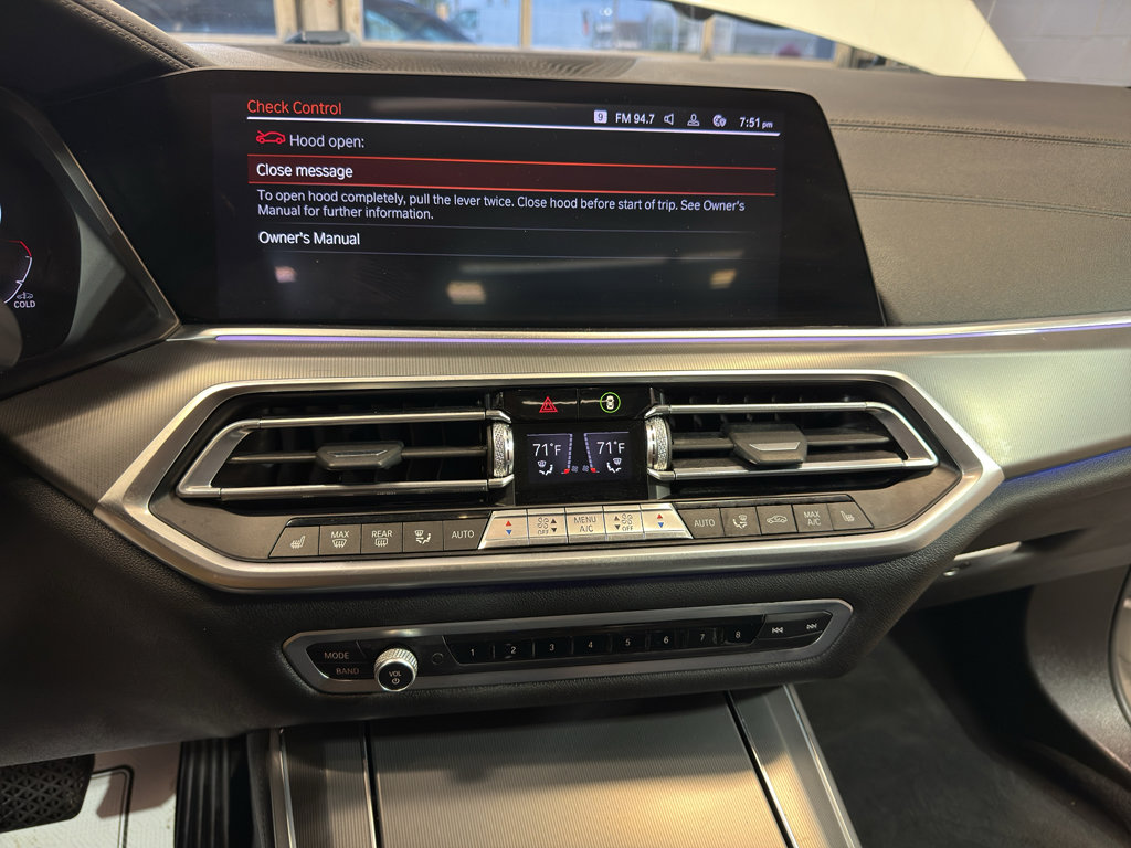 Used 2019 BMW X5 xDrive40i w/ Convenience Package AWD/4WD image 17