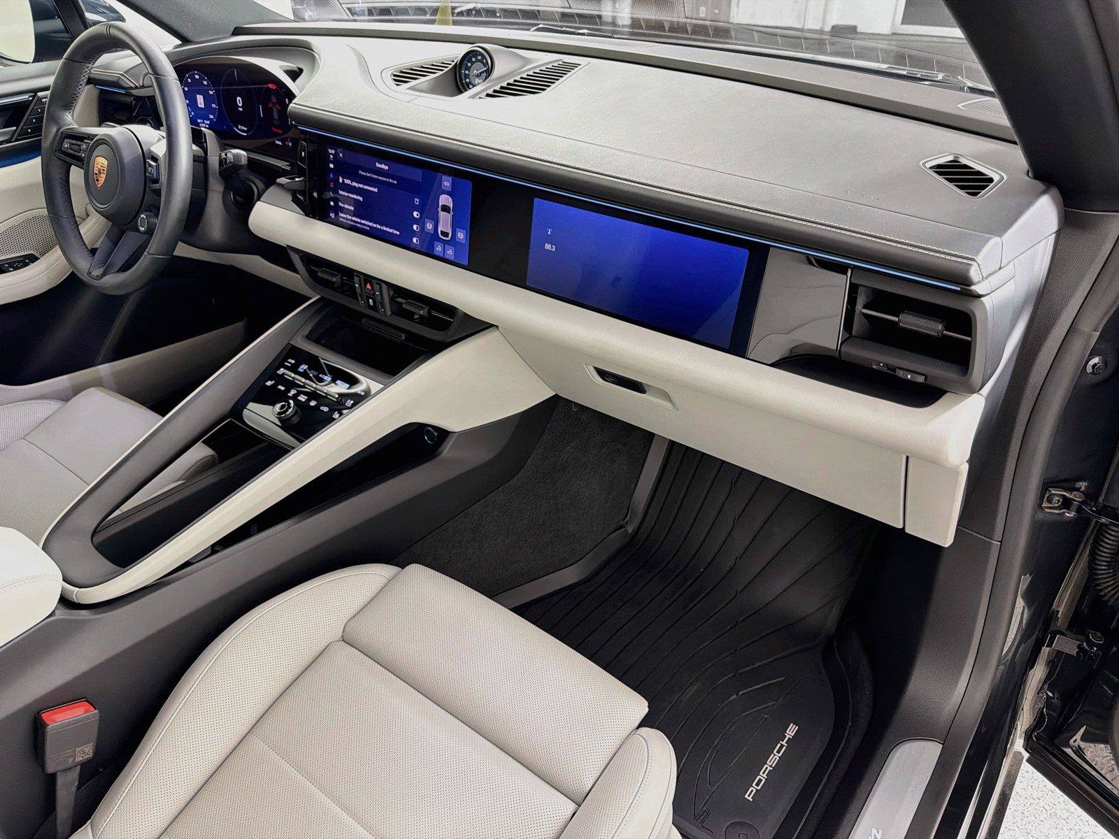 Certified 2026 Porsche Macan Electric RWD image 29