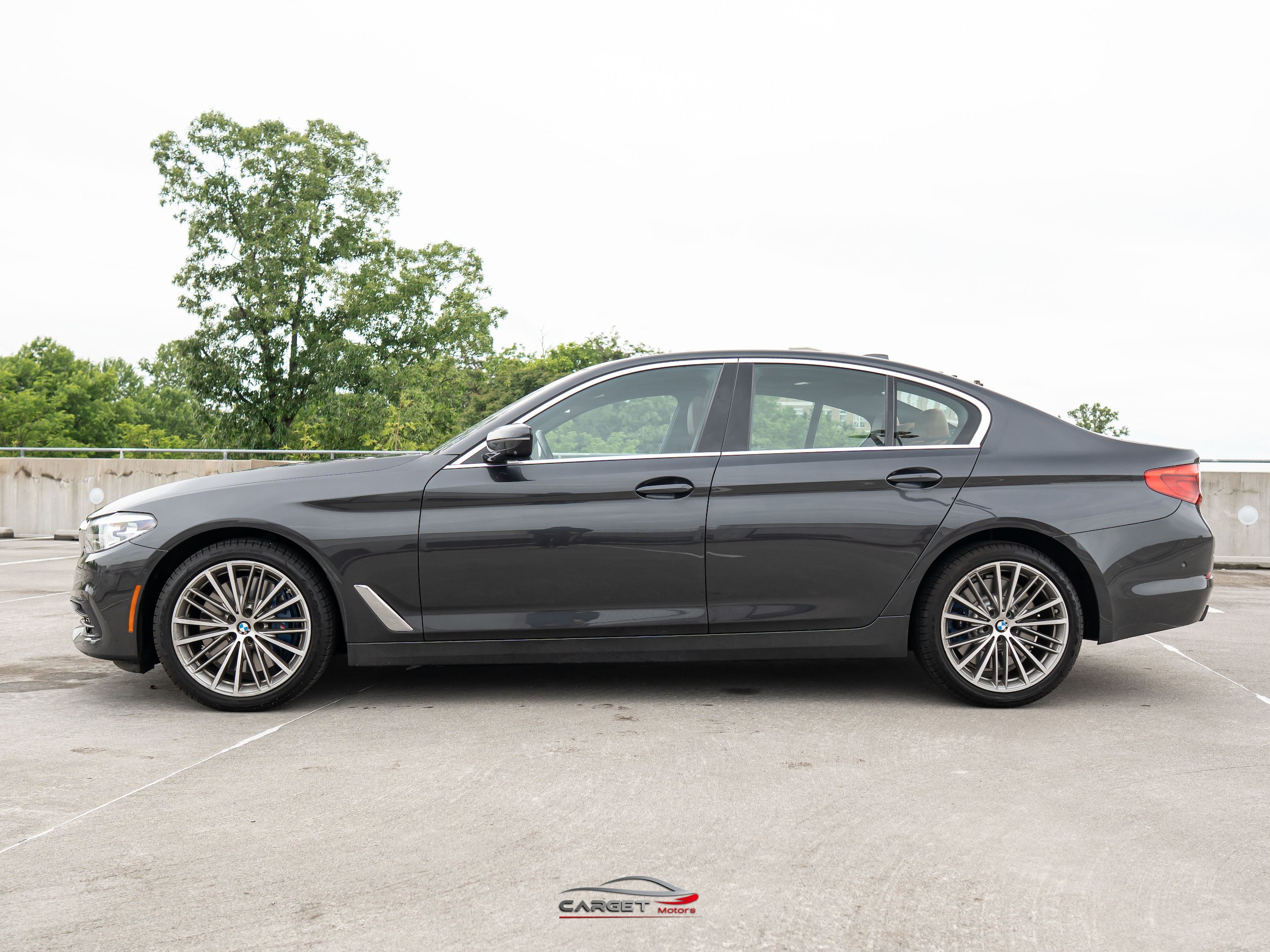 Used 2020 BMW 540i xDrive w/ Premium Package AWD/4WD image 4