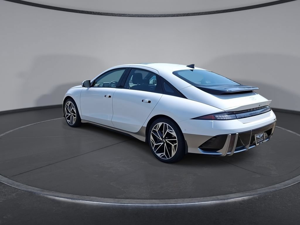 Used 2024 Hyundai Ioniq 6 Limited AWD/4WD image 2