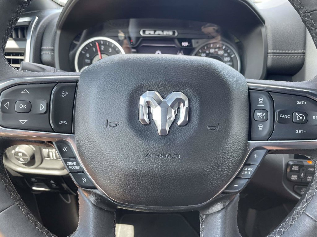 Used 2026 RAM 1500 Laramie AWD/4WD image 28