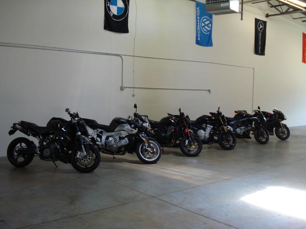 Used 2017 Jeep Wrangler Unlimited Sport image 38