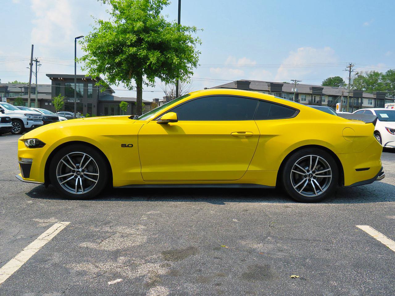 Used 2018 Ford Mustang GT Premium RWD image 10