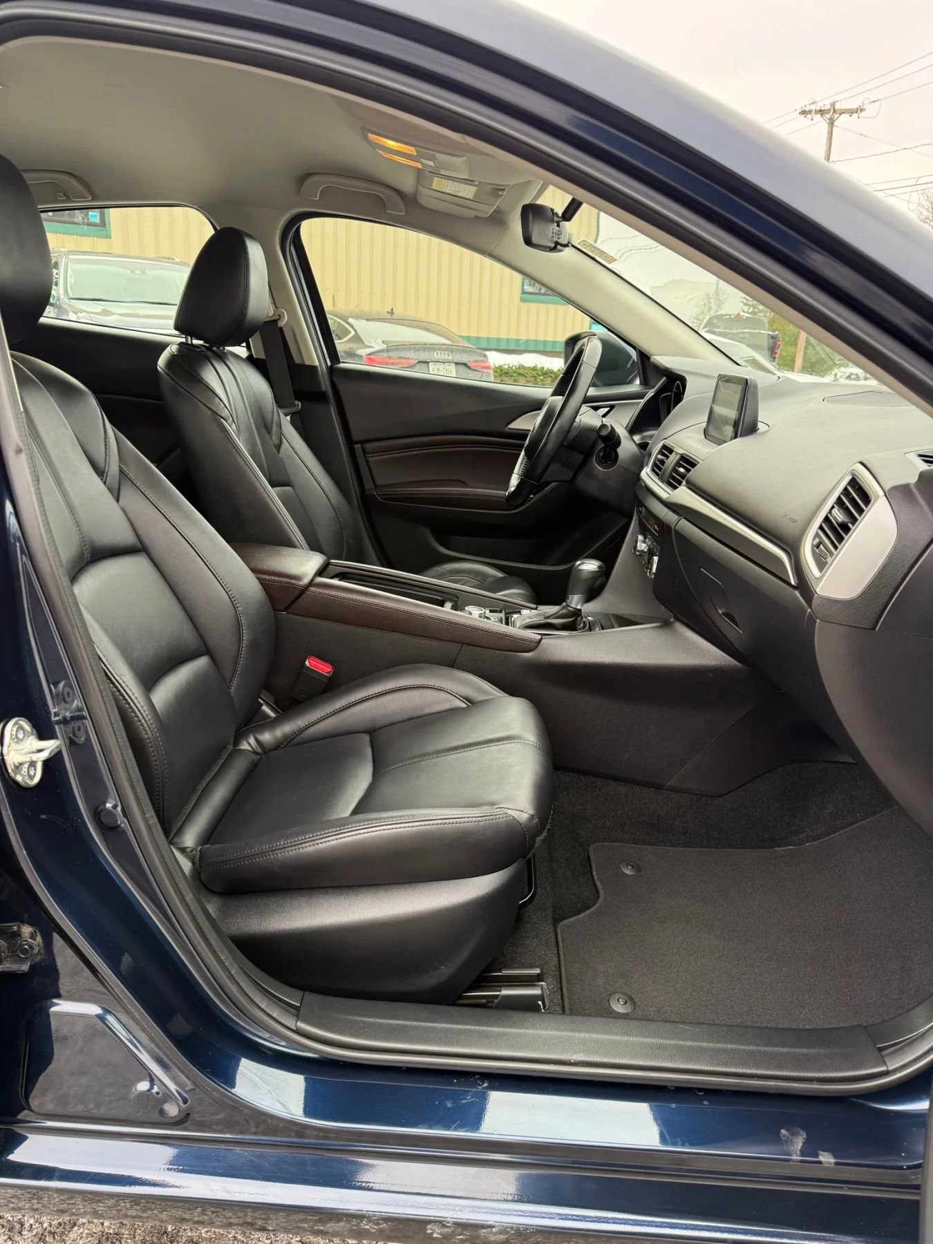 Used 2017 MAZDA MAZDA3 Touring image 13