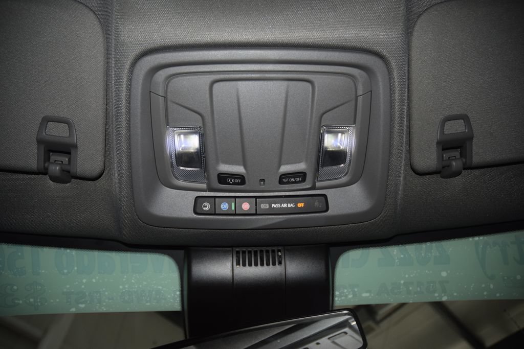 Used 2022 Chevrolet Silverado 1500 RST AWD/4WD image 49