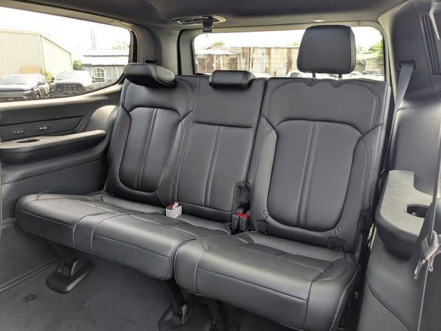 New 2026 Jeep Grand Wagoneer Limited w/ Premium Group II image 14