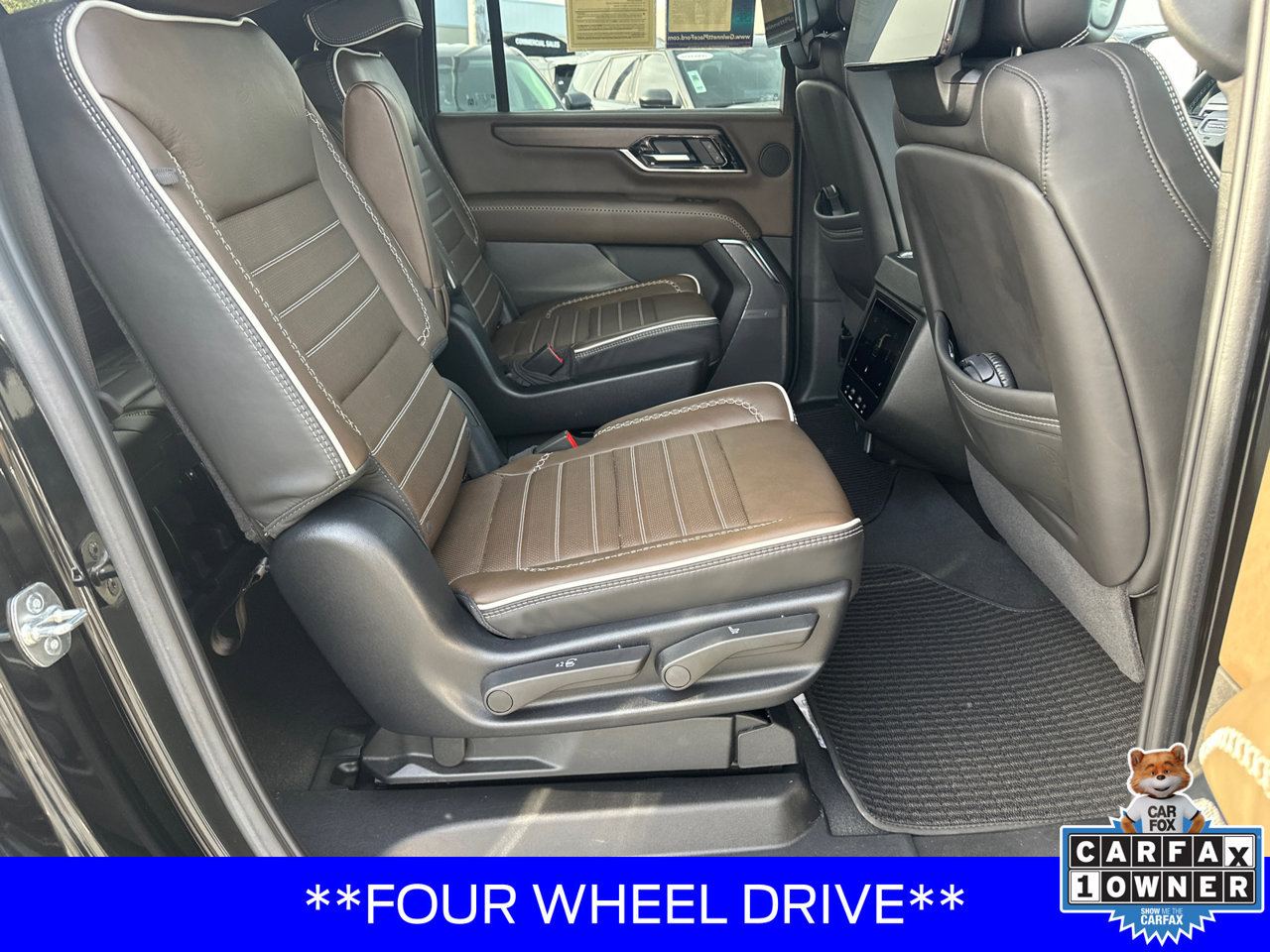 Used 2025 GMC Yukon XL Denali Ultimate AWD/4WD image 15