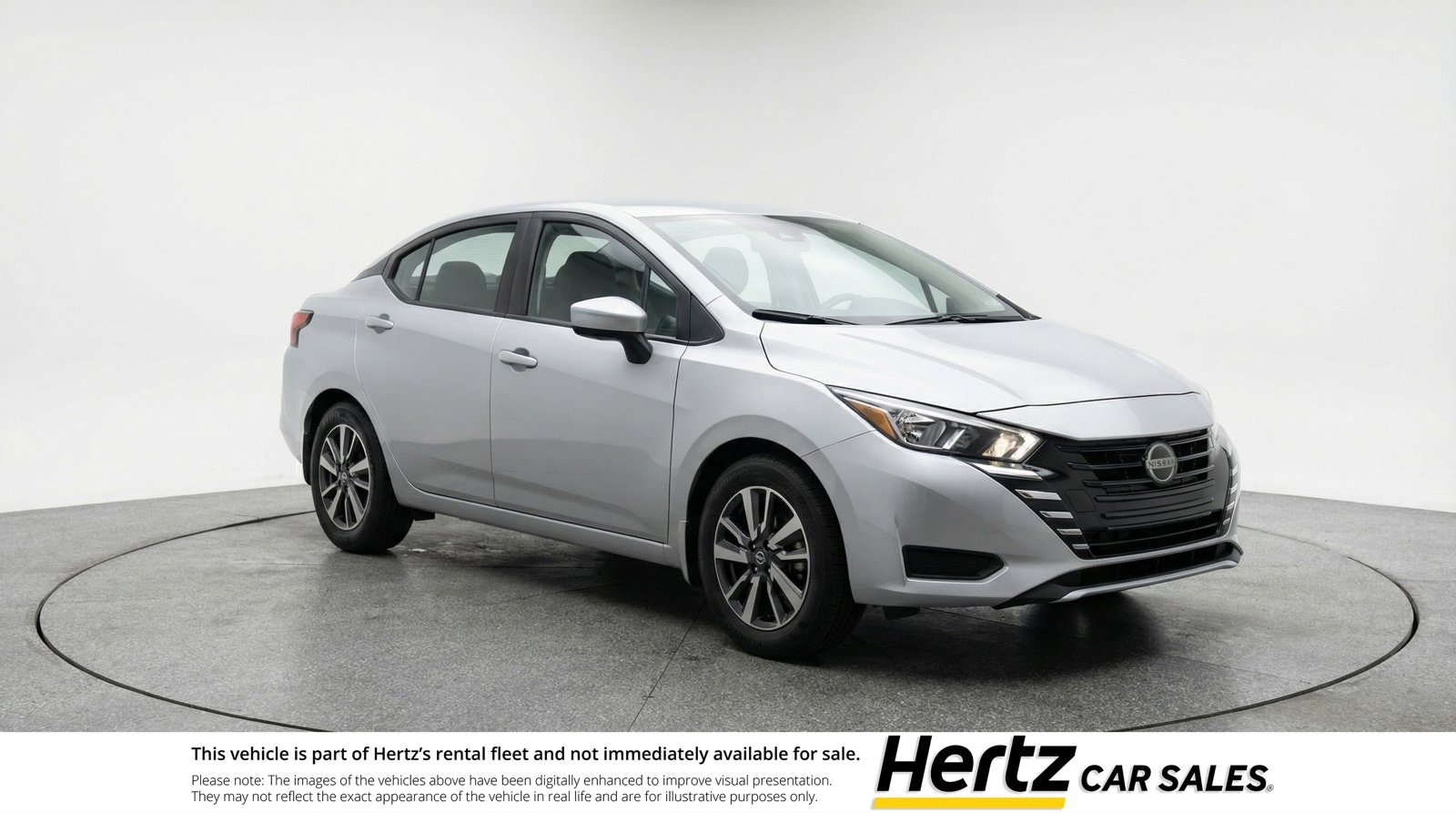 Used 2025 Nissan Versa SV image 1