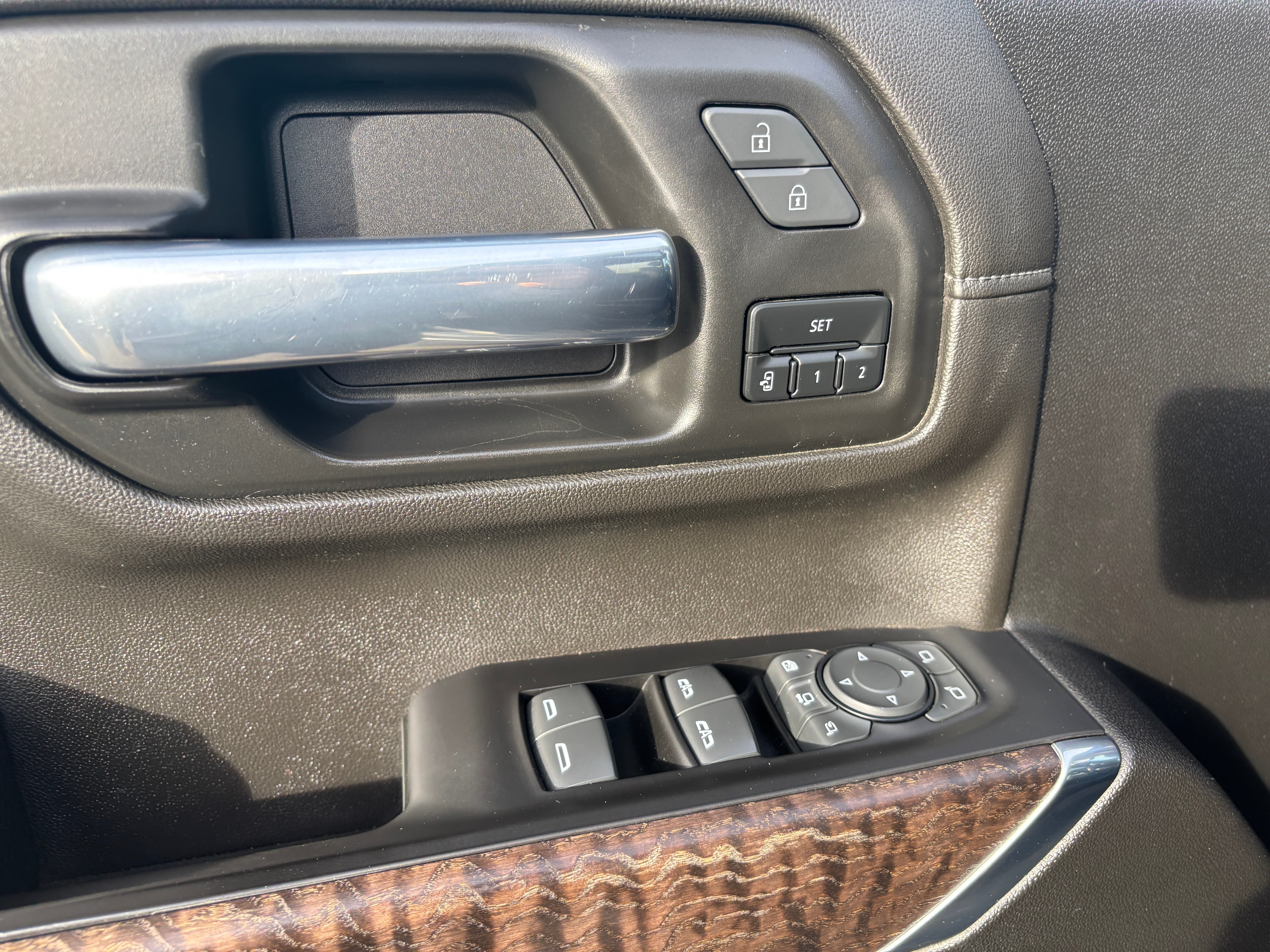 Used 2022 GMC Sierra 3500 Denali AWD/4WD image 10