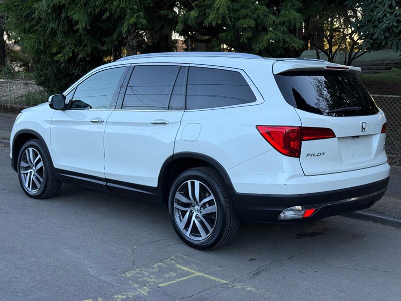 Used 2016 Honda Pilot Elite image 3
