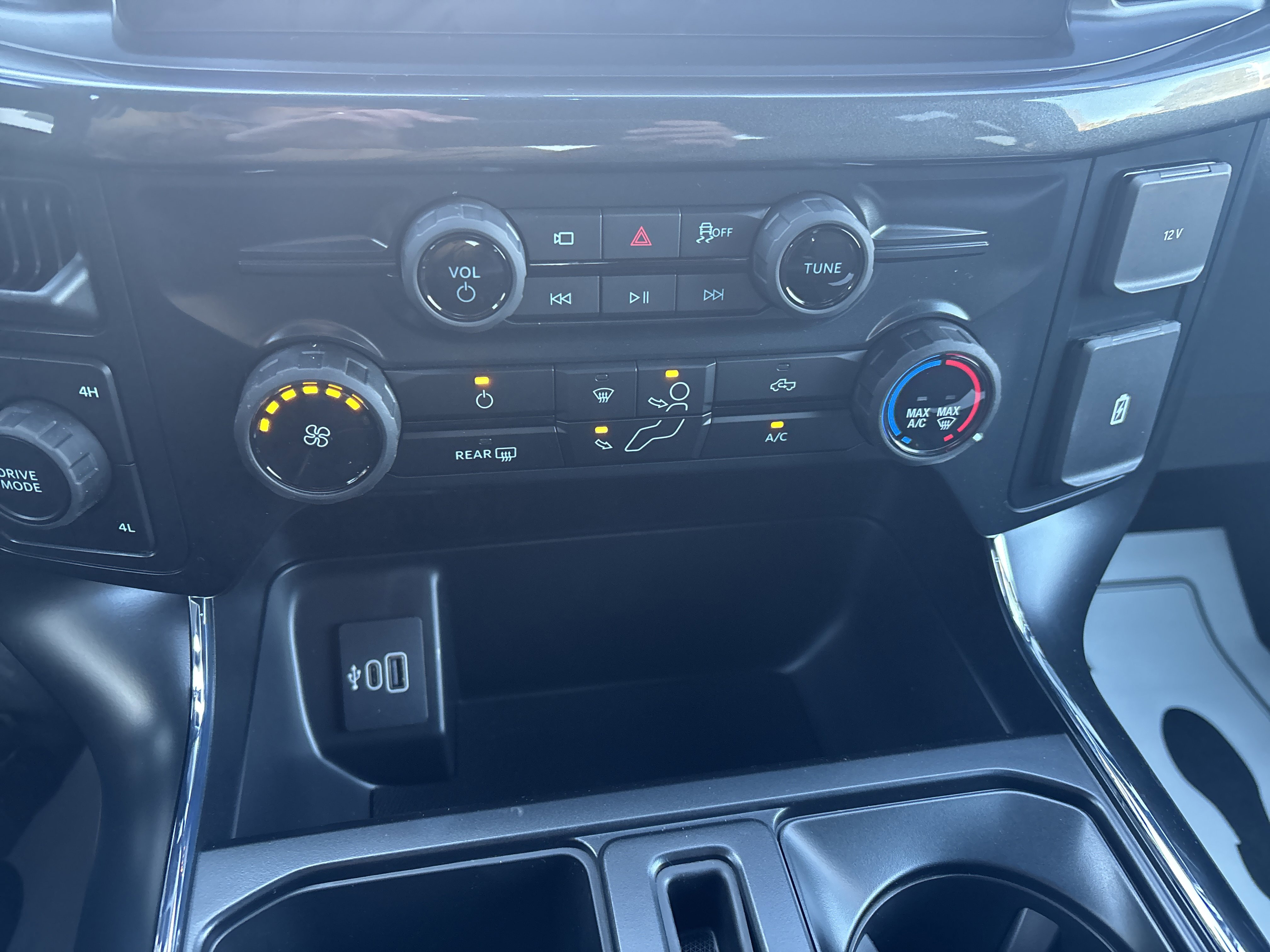 New 2025 Ford F150 STX w/ Equipment Group 200A image 25