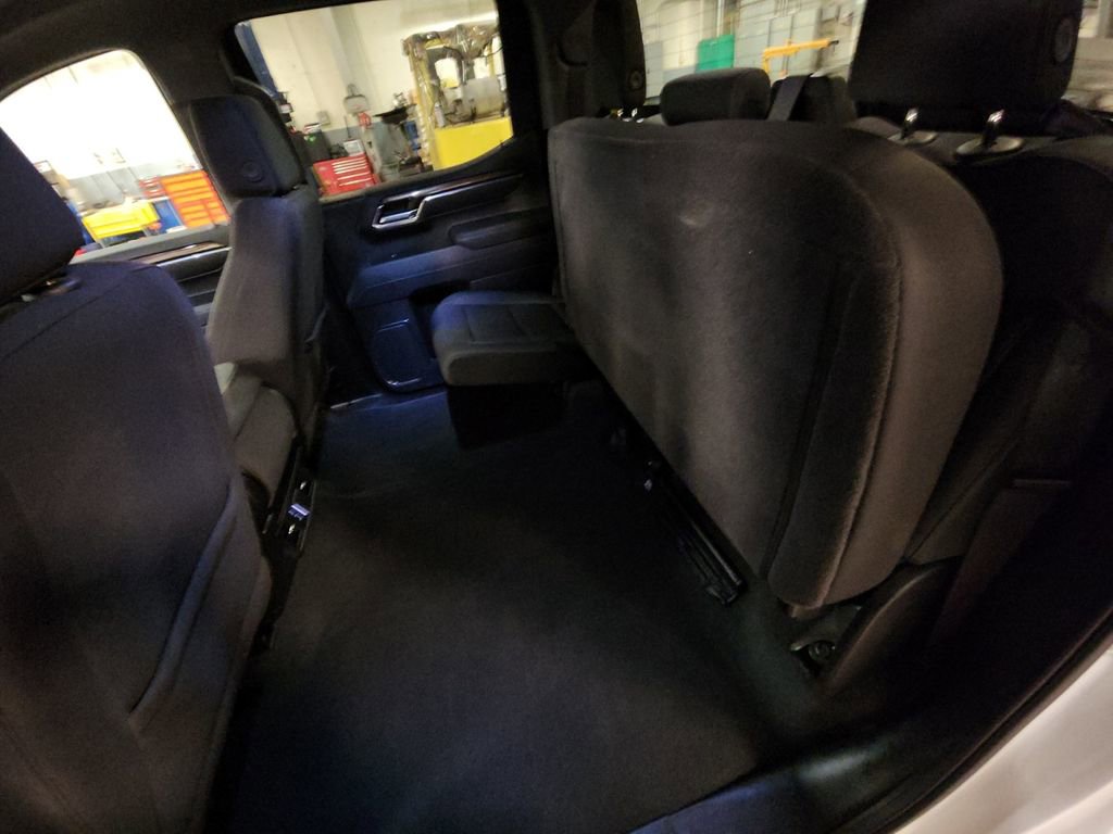 Certified 2025 Chevrolet Silverado 1500 LT AWD/4WD image 36