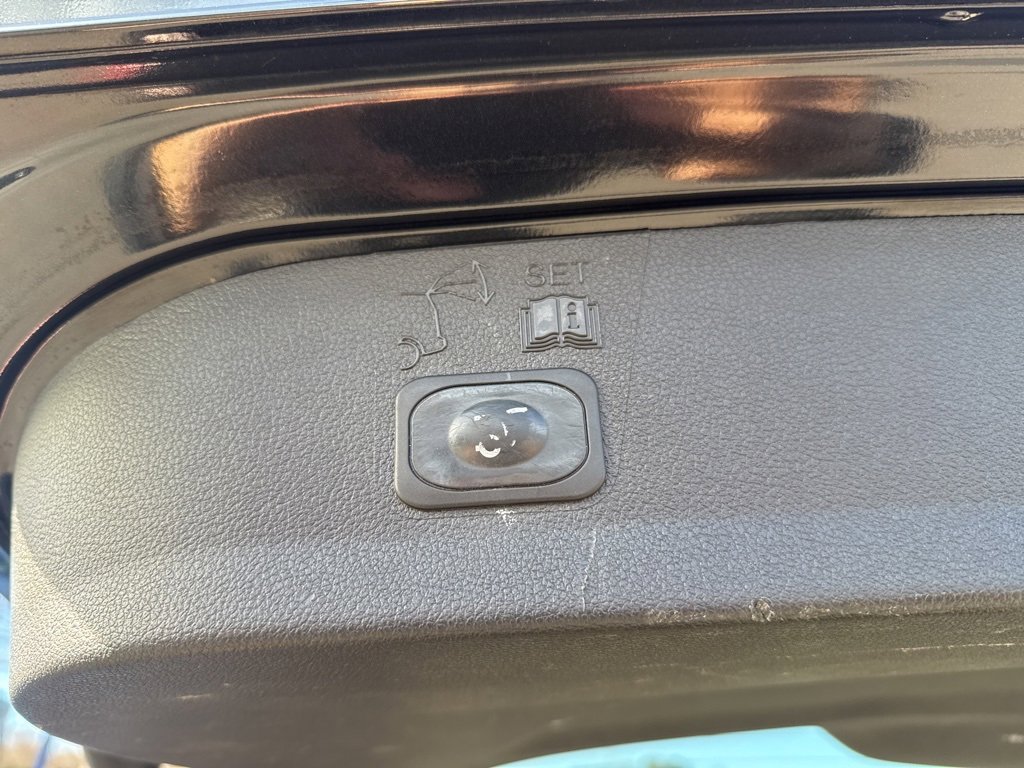 Used 2014 Ford Escape Titanium image 27