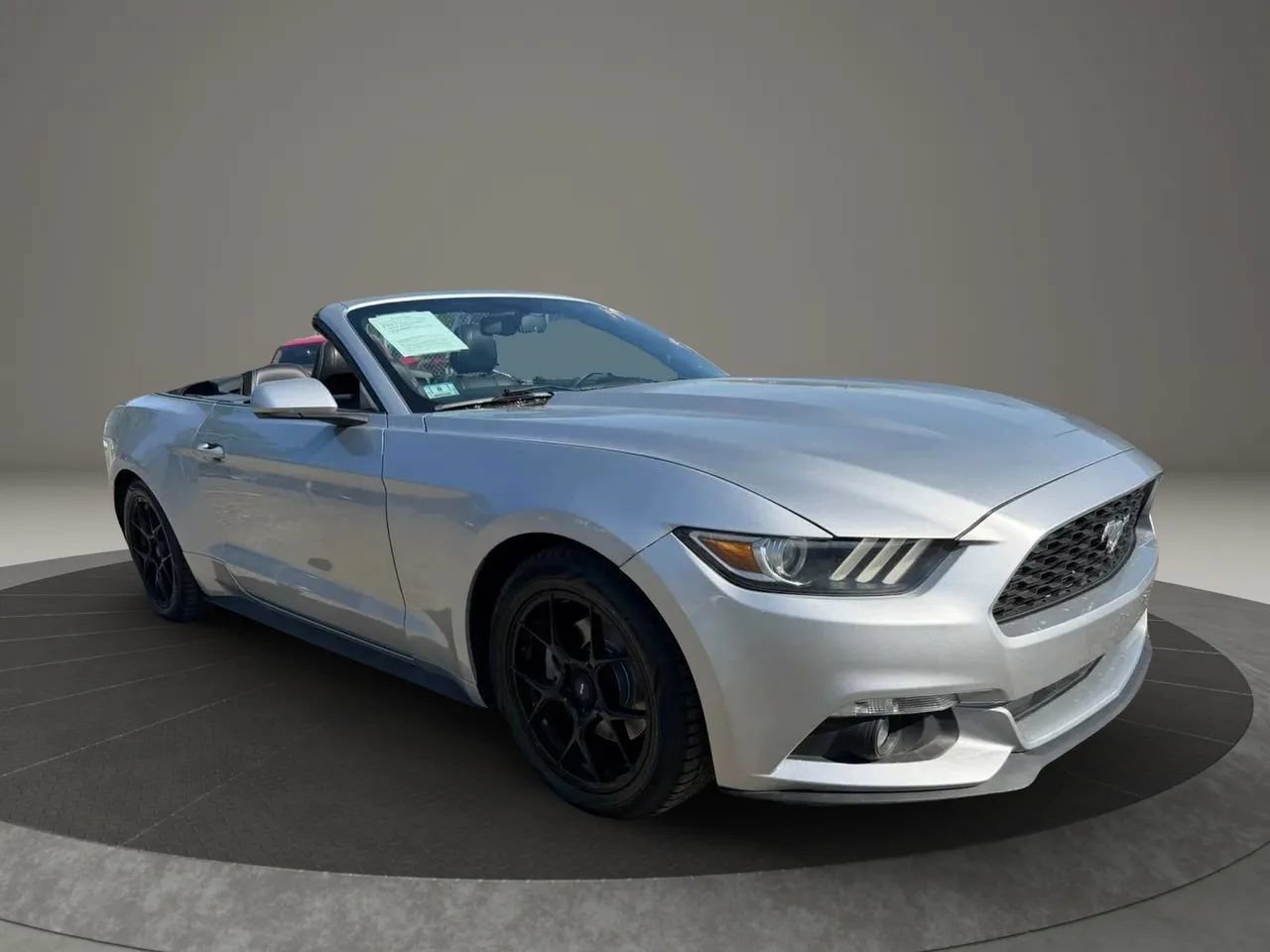 Used 2015 Ford Mustang Convertible w/ Equipment Group 051A RWD image 11