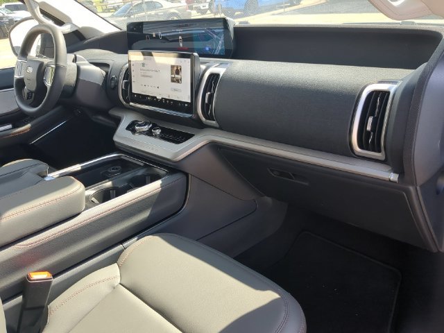 New 2025 Ford Expedition Active AWD/4WD image 49