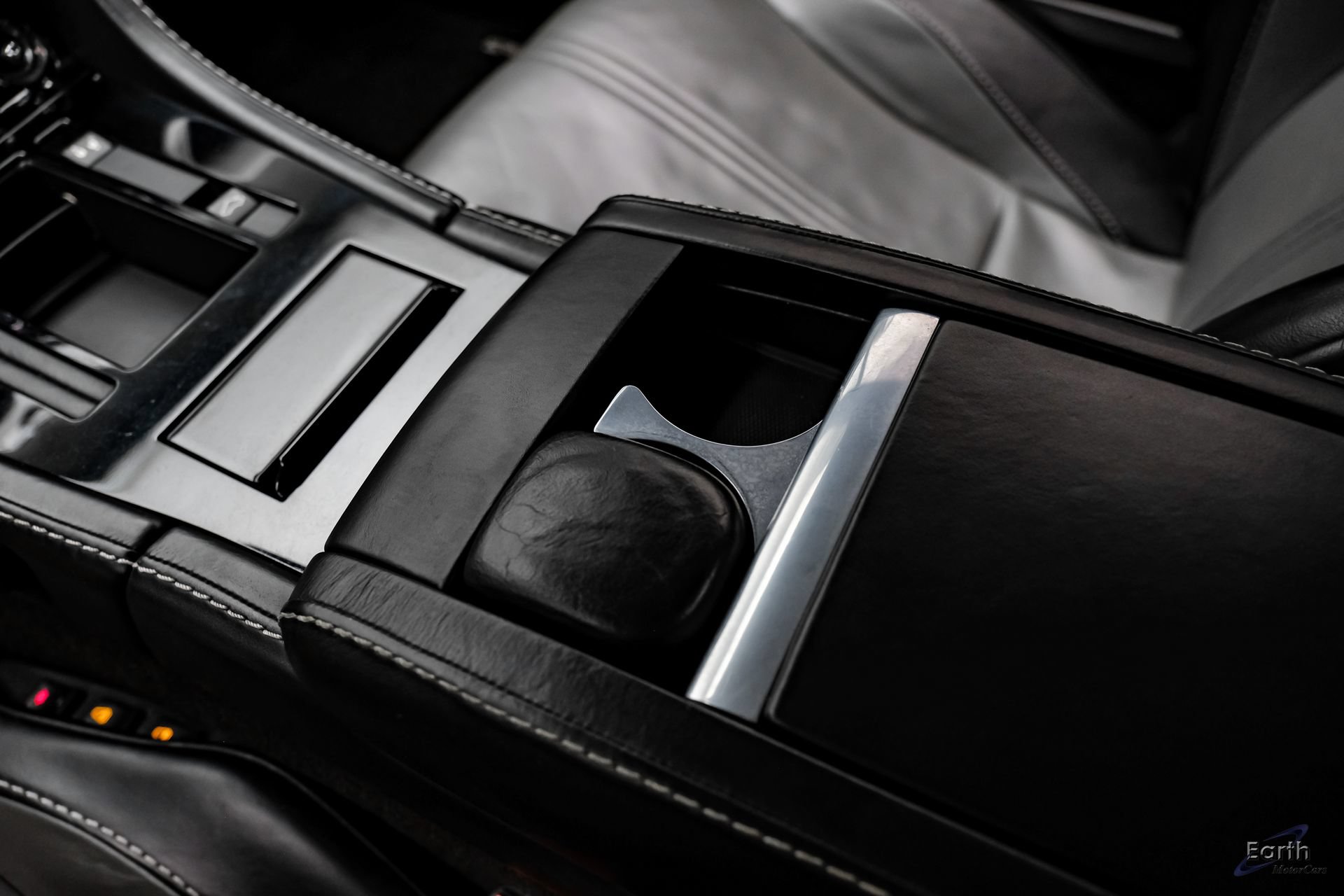Used 2014 Aston Martin V8 Vantage S RWD image 52