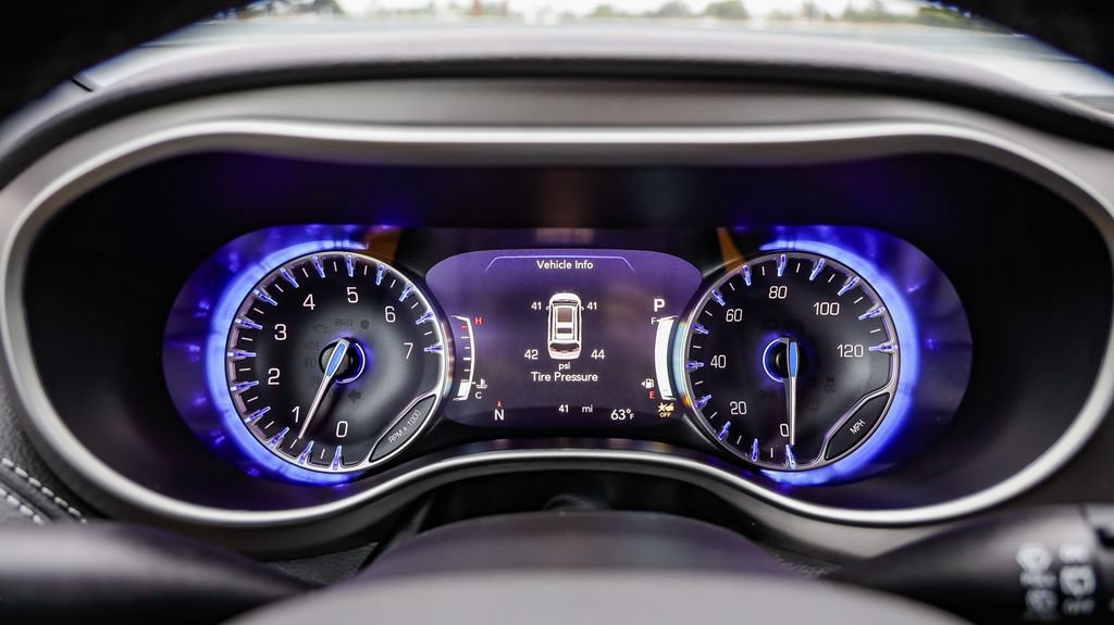 New 2027 Chrysler Pacifica Select FWD image 28