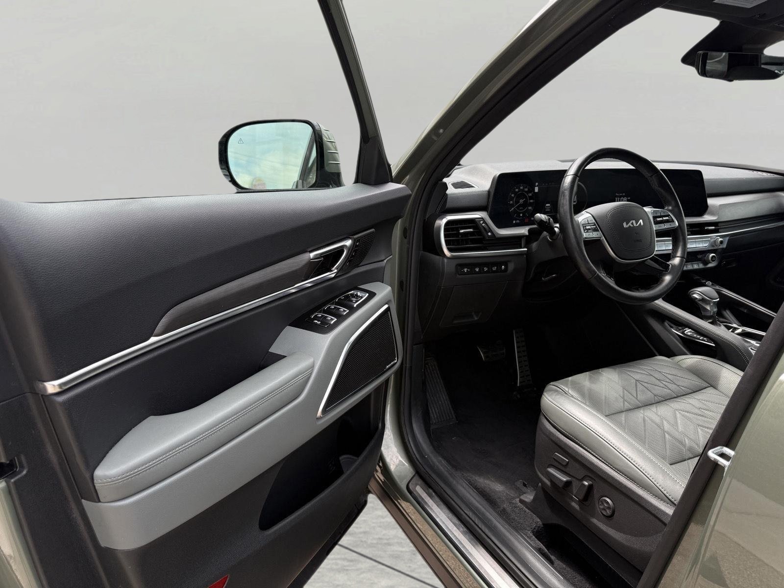 Used 2024 Kia Telluride SX Prestige X-Pro AWD/4WD image 20