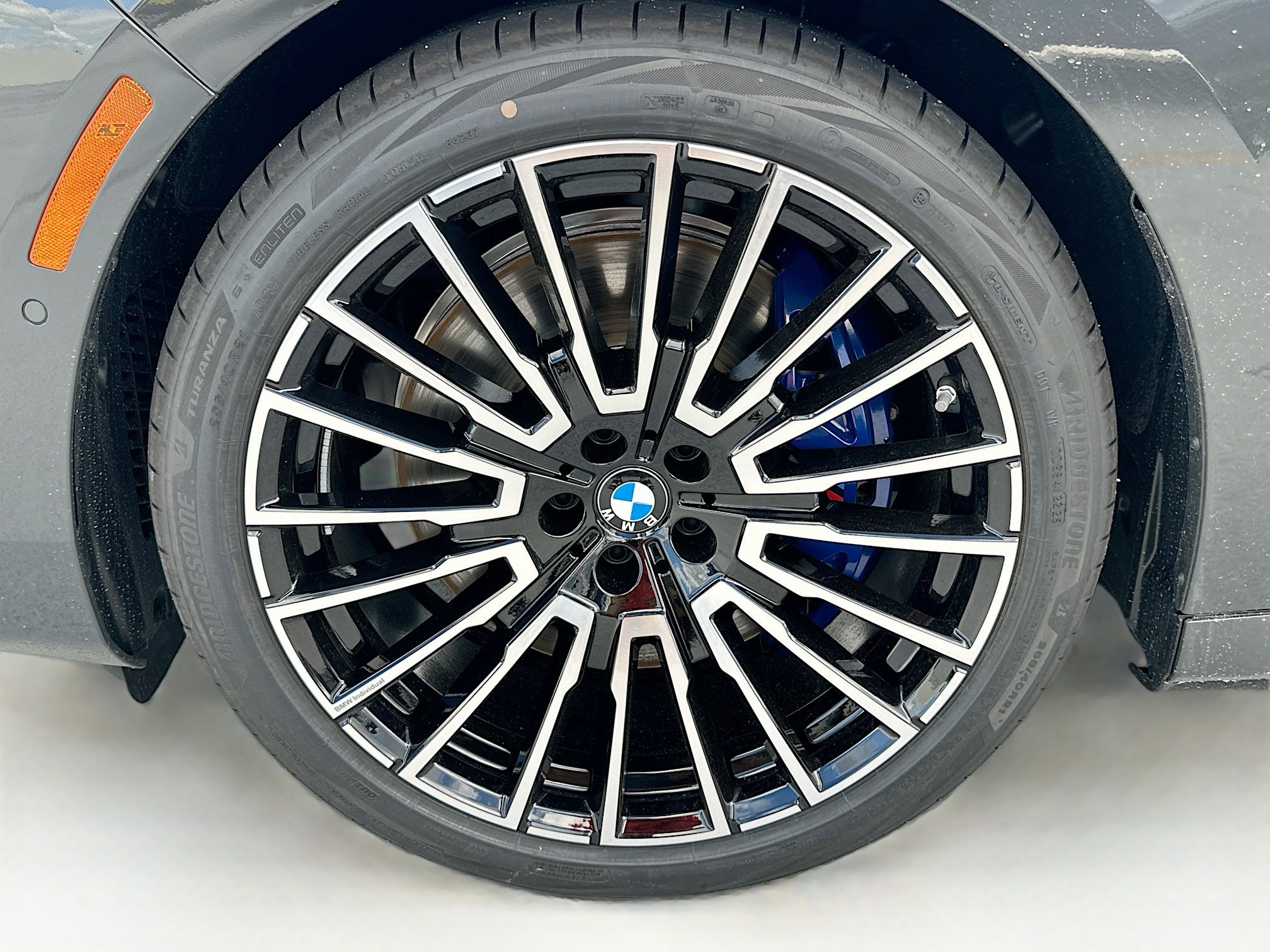 New 2026 BMW 740i w/ Premium Package image 27