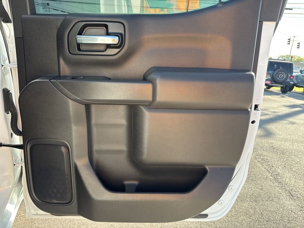 Used 2022 Chevrolet Silverado 1500 LT image 17