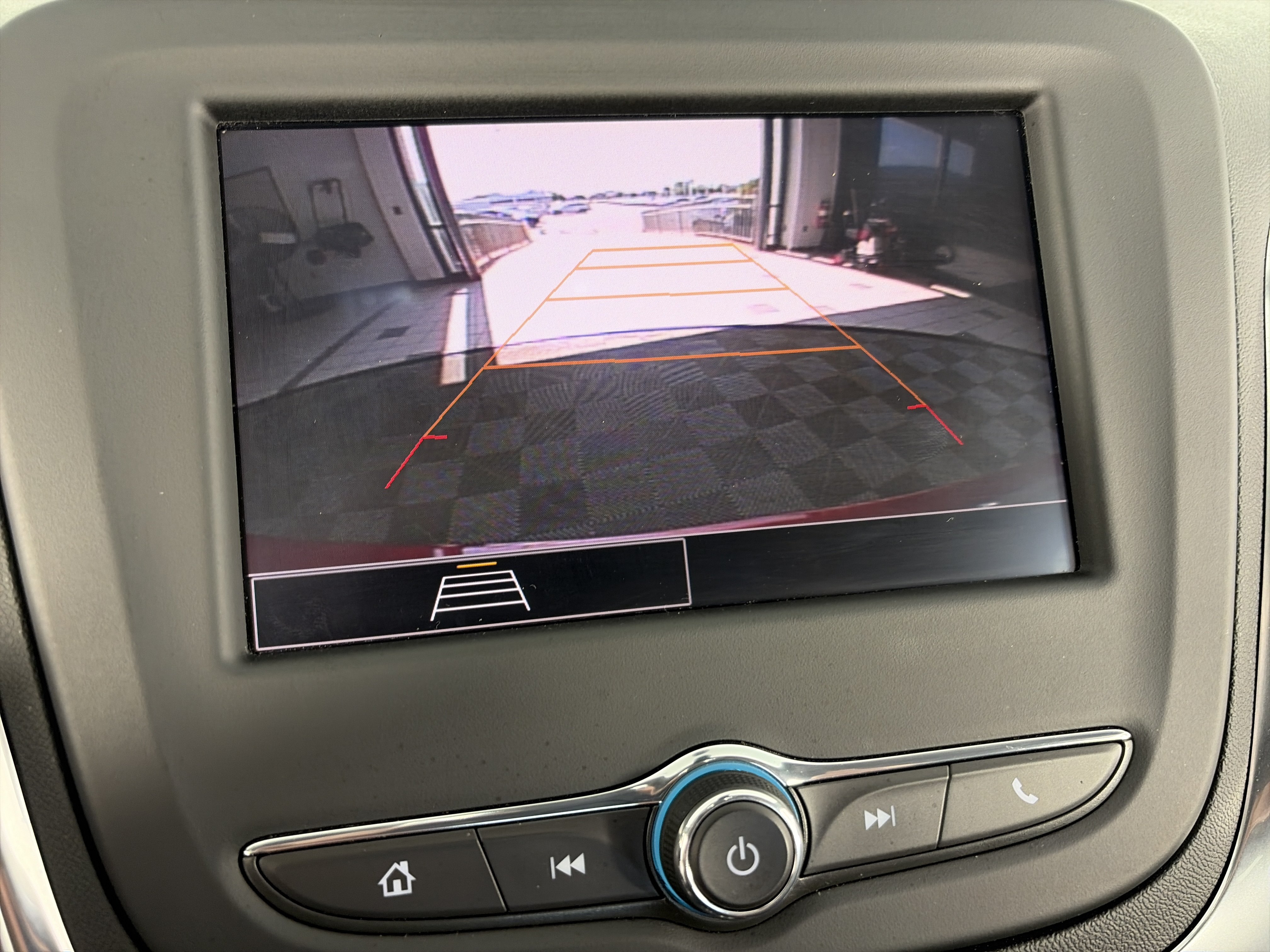 Used 2024 Chevrolet Equinox LT FWD image 21