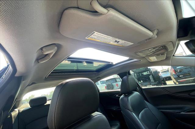 Used 2022 Chevrolet Malibu Premier image 24