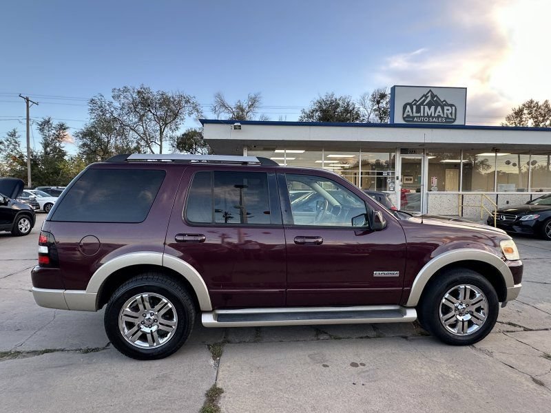 Used 2006 Ford Explorer Eddie Bauer RWD image 8