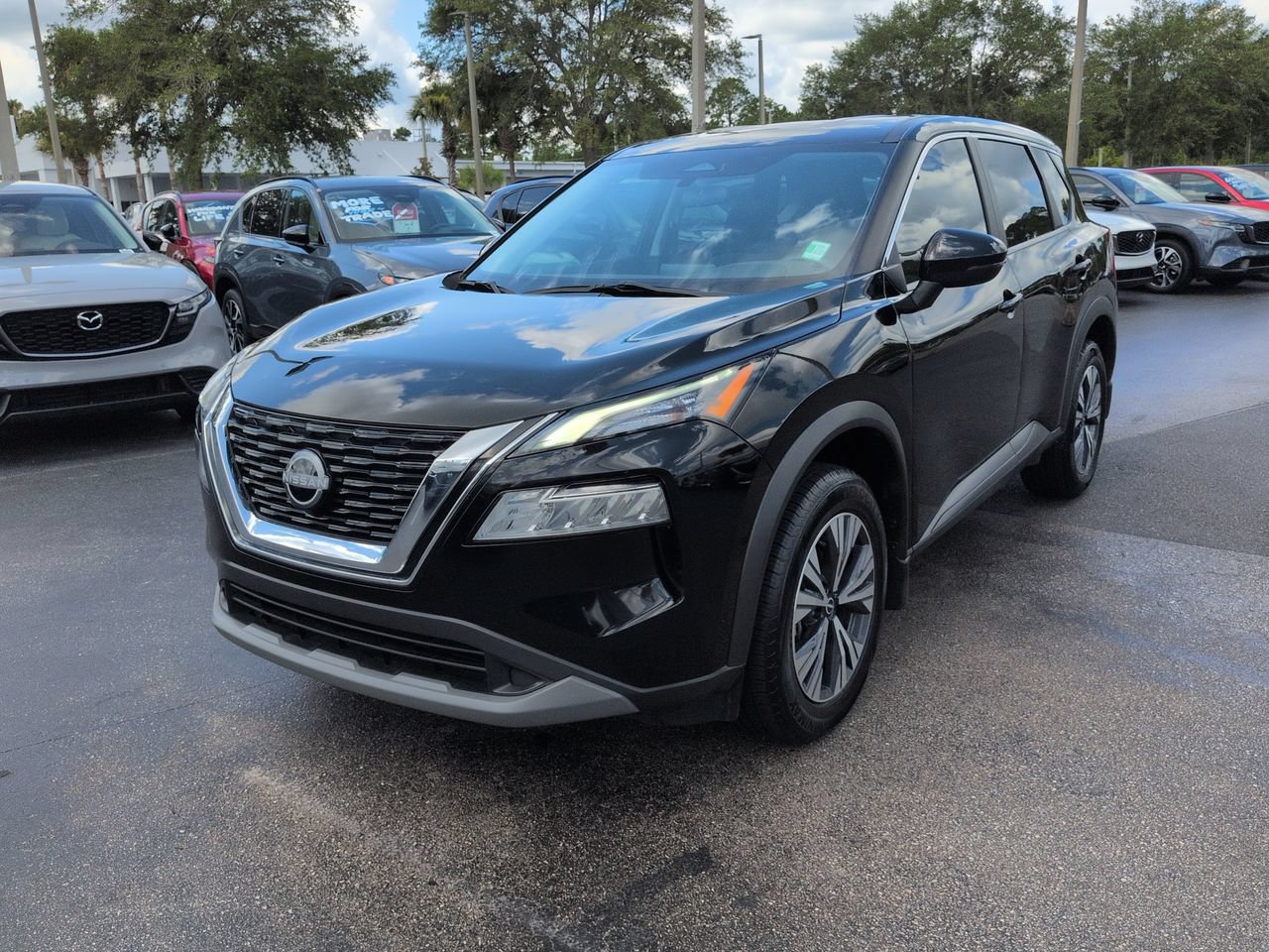 Used 2022 Nissan Rogue SV FWD image 8