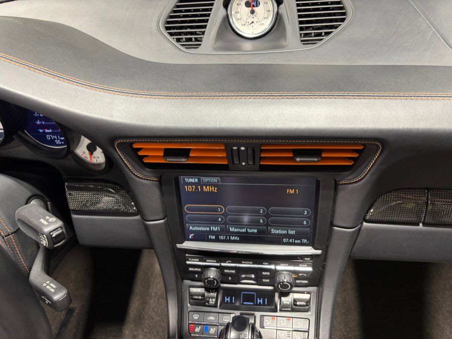 Used 2014 Porsche 911 Turbo S image 22